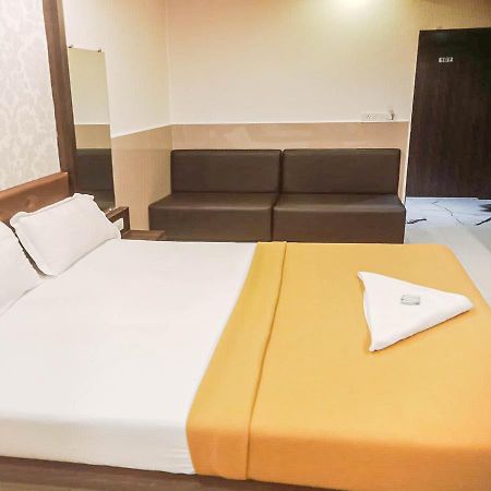 Gurukripa Nx Lodging By Wb Inn Thane Exterior foto